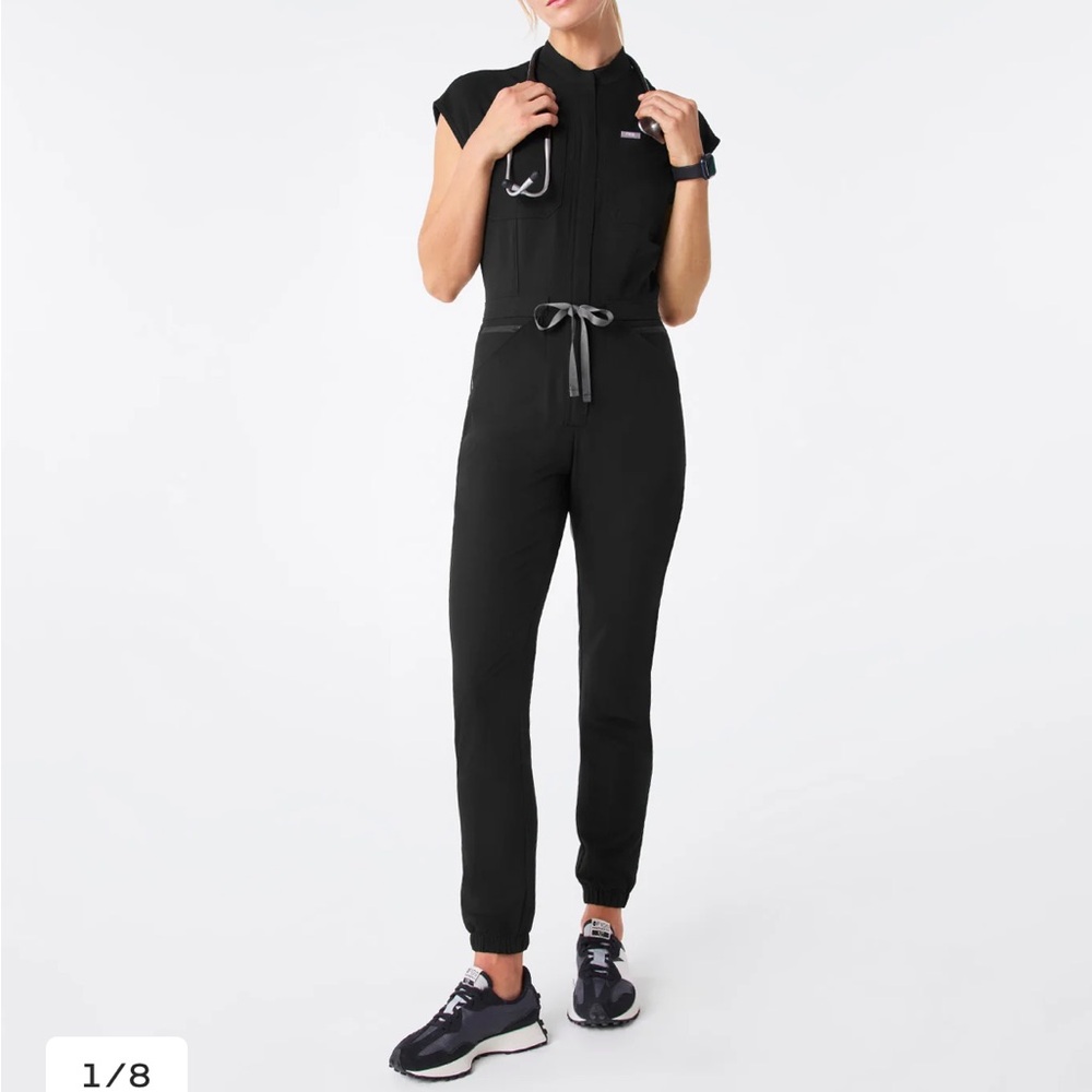 Figs Women’s Rafaela Cargo Jumpsuit Espresso